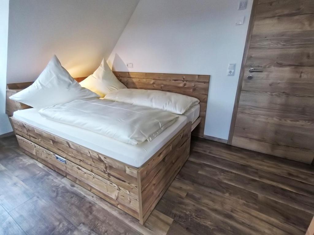 Ferienwohnungen Fewo Landglueck Herrieden Esterno foto