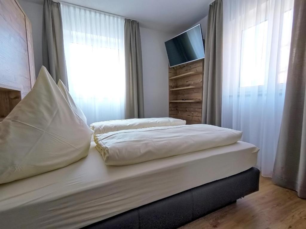 Ferienwohnungen Fewo Landglueck Herrieden Esterno foto