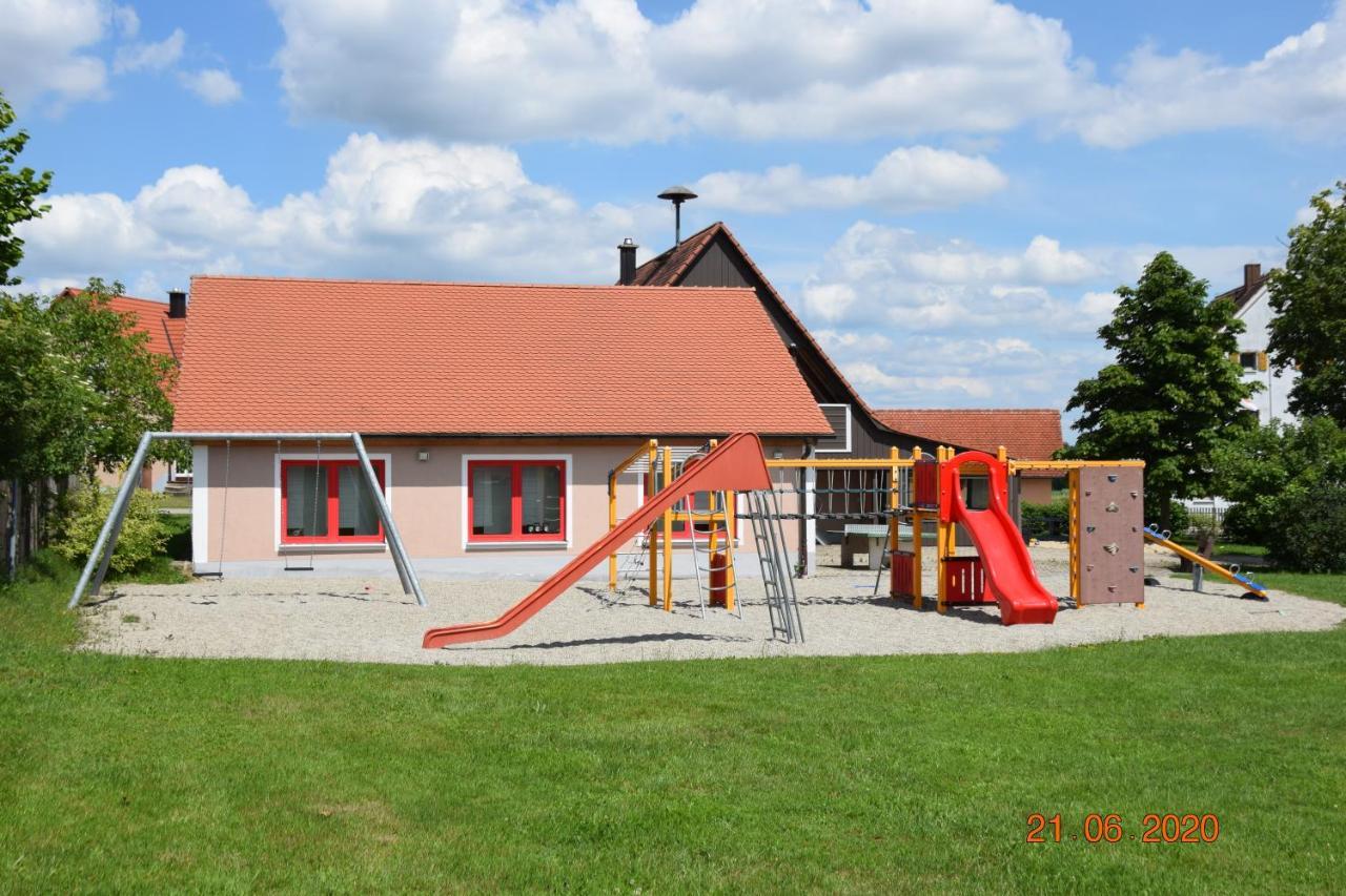 Ferienwohnungen Fewo Landglueck Herrieden Esterno foto